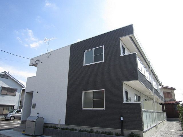 建物外観　セコム導入済みの綺麗なアパートです。