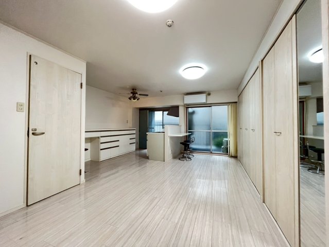 居室・リビング　詳細は、RISUMO江坂本店→06-6155-7137まで♪