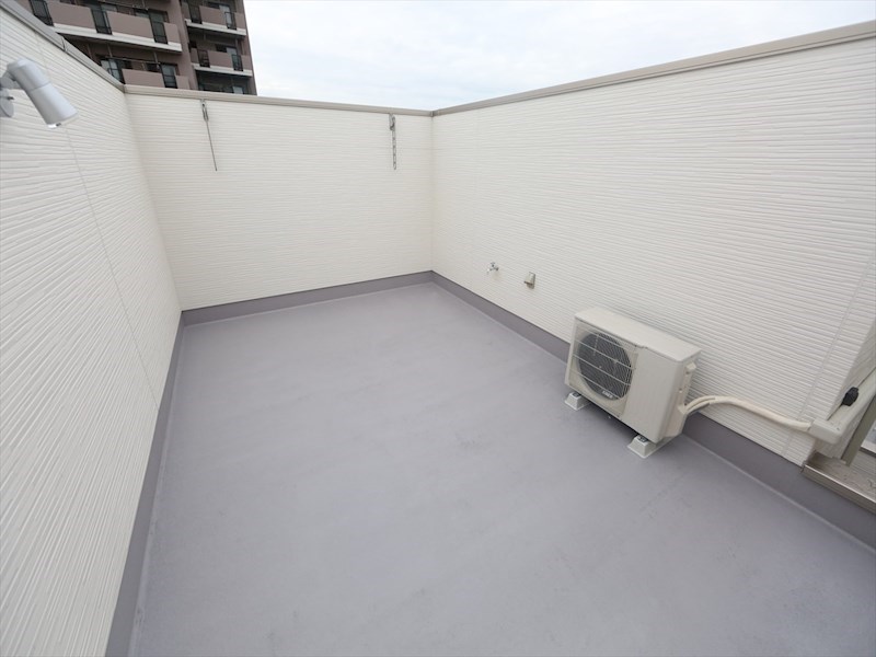 バルコニー　ルーフバルコニー