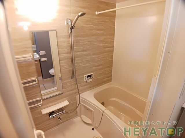 バス・シャワールーム　追焚き・浴室乾燥機付きお風呂