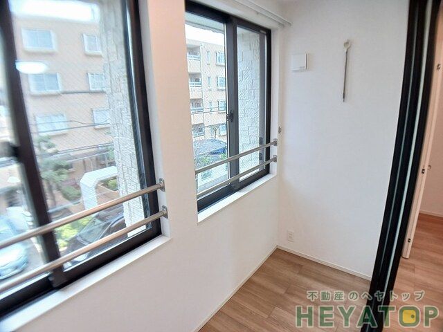 その他部屋・スペース　サンルーム付き