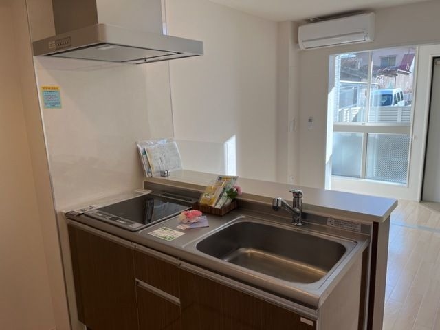 キッチン　※別号室の写真の場合、現況優先となります。