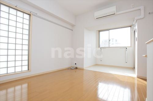 居室・リビング　お部屋タイプは複数ございます※画像は一例です。