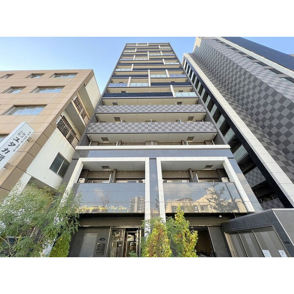 建物外観　外観は落ち着いています