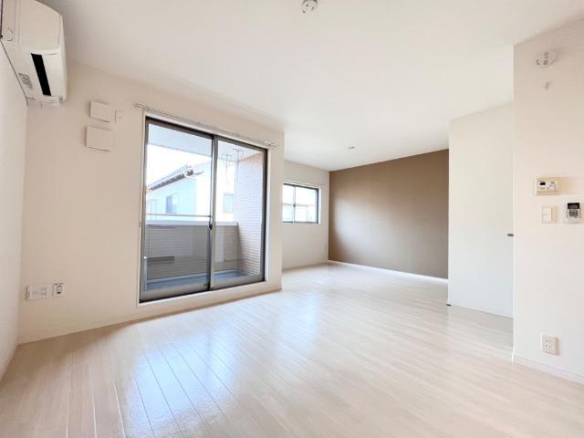 居室・リビング　リビング