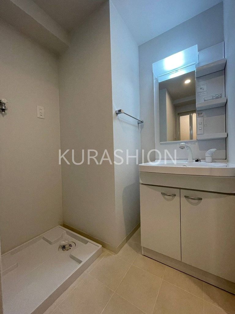 洗面設備　写真は別部屋のものになります。