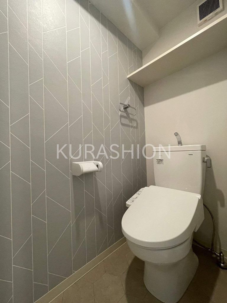 トイレ　写真は別部屋のものになります。