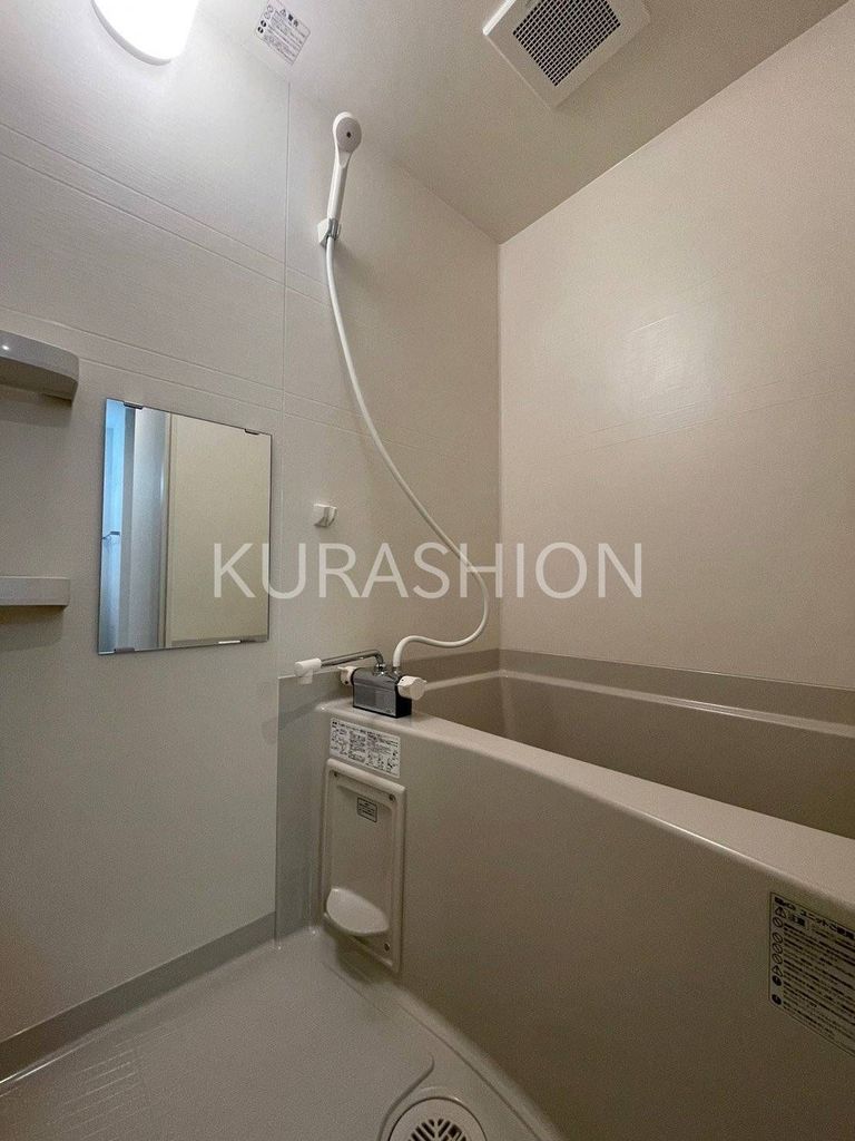 バス・シャワールーム　写真は別部屋のものになります。