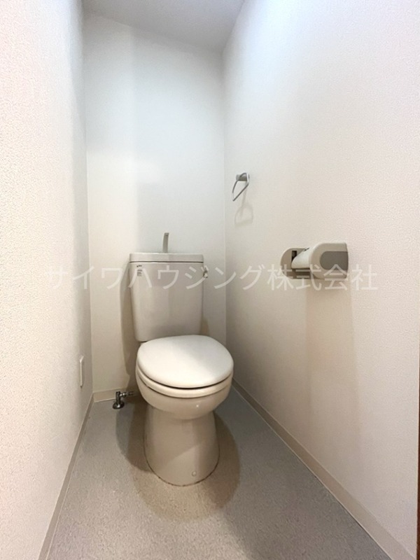 トイレ　退去予定の為、過去の参考写真になります