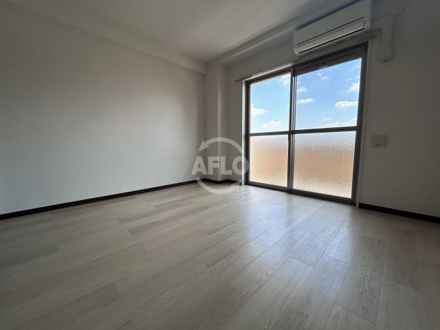 居室・リビング　サムティ江坂JuReve　リビング