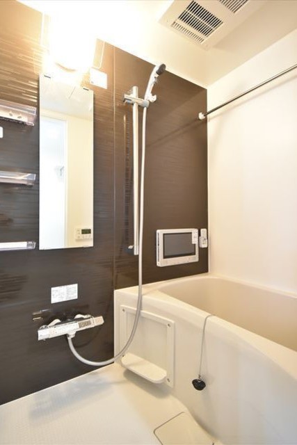 バス・シャワールーム　バスルーム