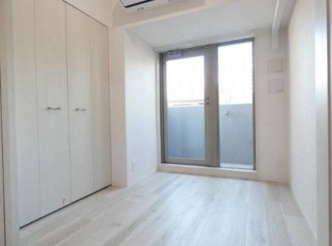 居室・リビング　室内