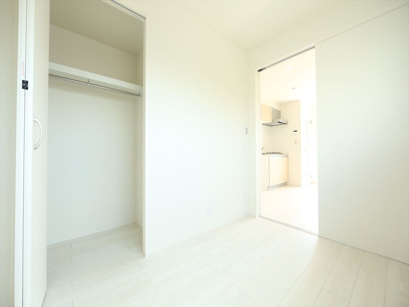 その他部屋・スペース　洋室3.6帖　クローゼット付（収納充実してます）　同仕様写真