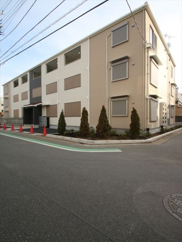 建物外観　ペット可　ネット使用料不要　オートロック・敷地内防犯カメラ