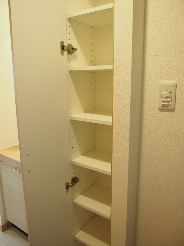 その他設備　下足入