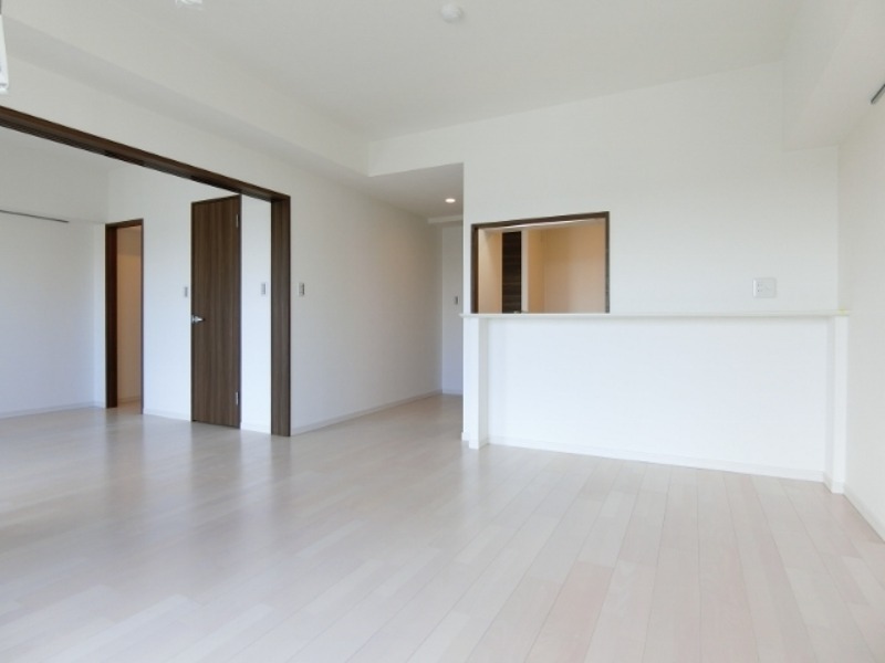 居室・リビング　図面と現状に相違がある場合には現状を優先