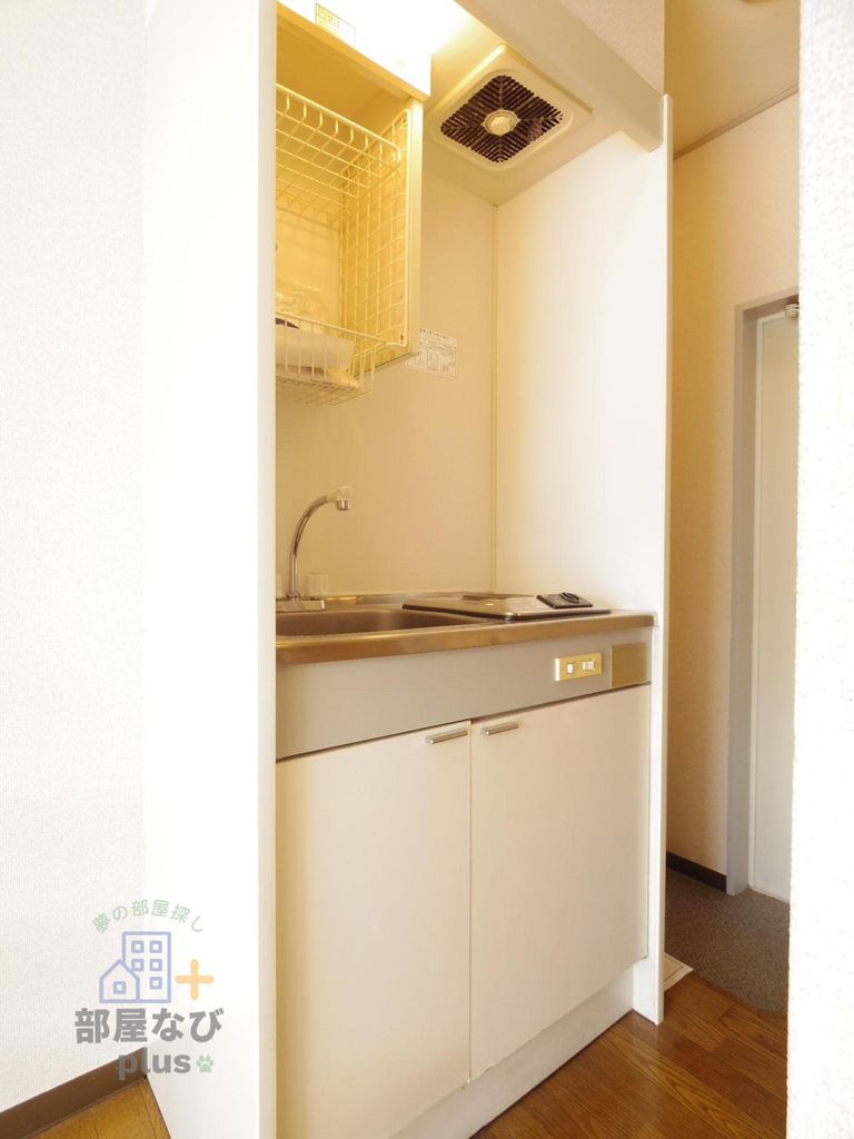 キッチン　※他号室写真です