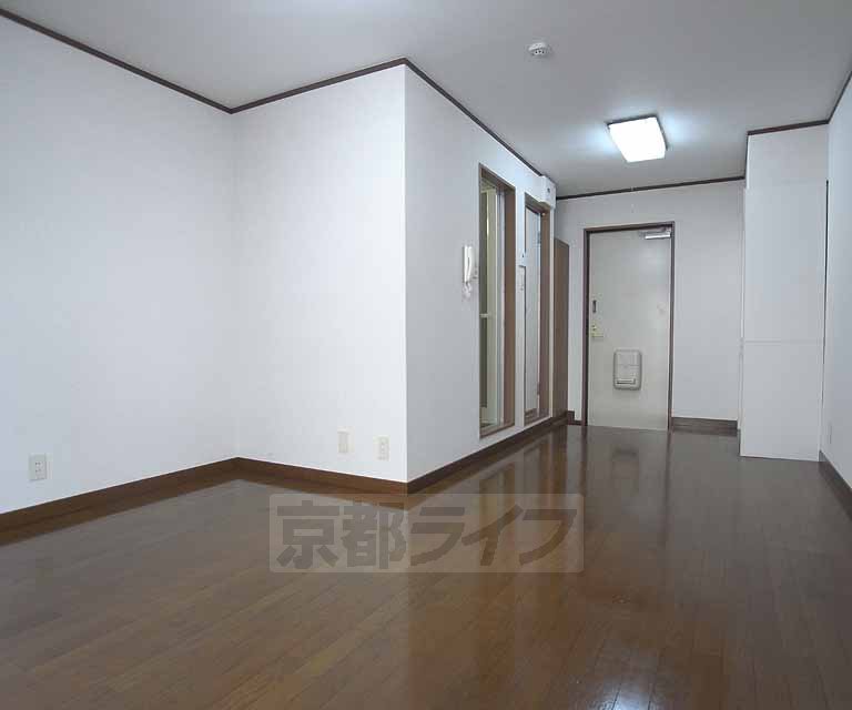 居室・リビング　壁が無く開放的な空間ですね