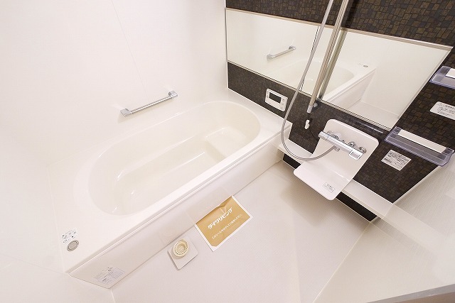 バス・シャワールーム　日々の暮らしに欠かせないお風呂です