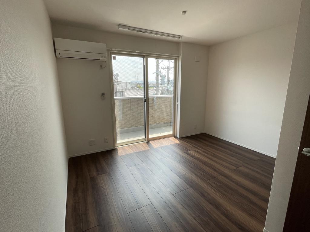 居室・リビング　同仕様写真