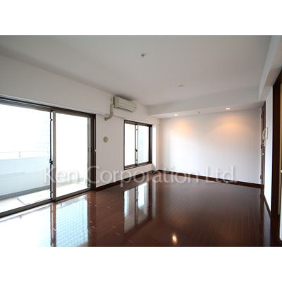 居室・リビング　同タイプ12階のお部屋を撮影。仕様が異なることがあります。