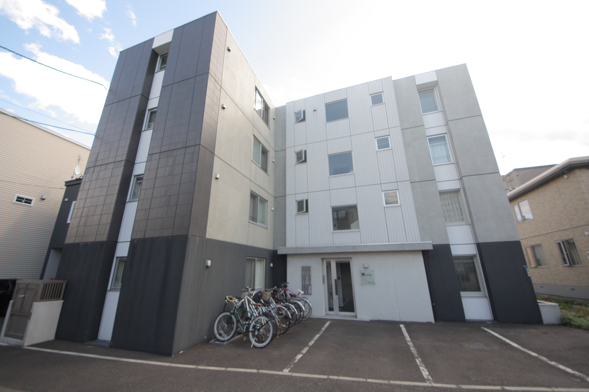 建物外観　☆物件名【M-STAGE豊平】とお伝え下さい！