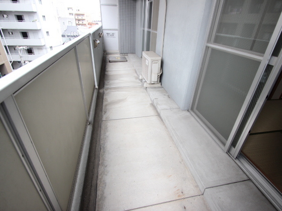 バルコニー　※他部屋のお写真になります