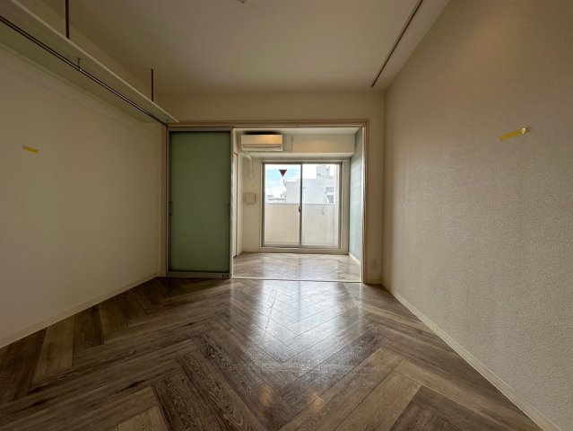 居室・リビング　※別部屋写真