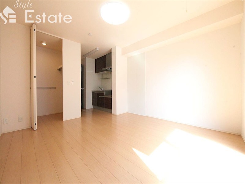 居室・リビング　内装