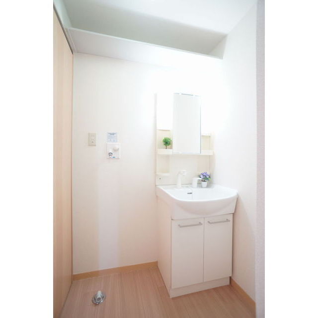 洗面設備　独立洗面台も完備♪