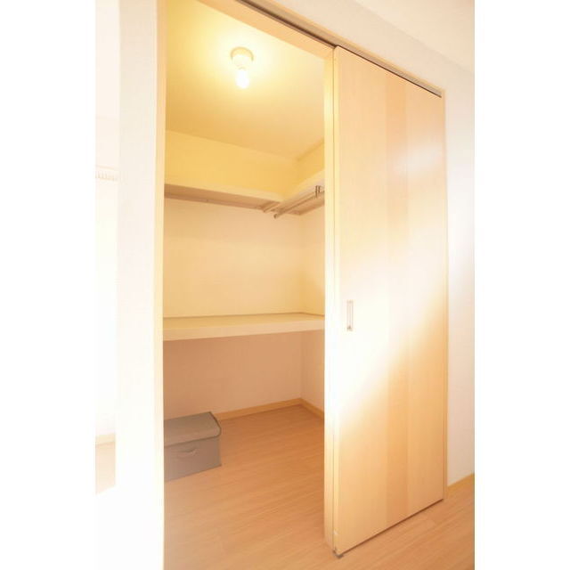 収納　大容量のウォークインクローゼット完備♪