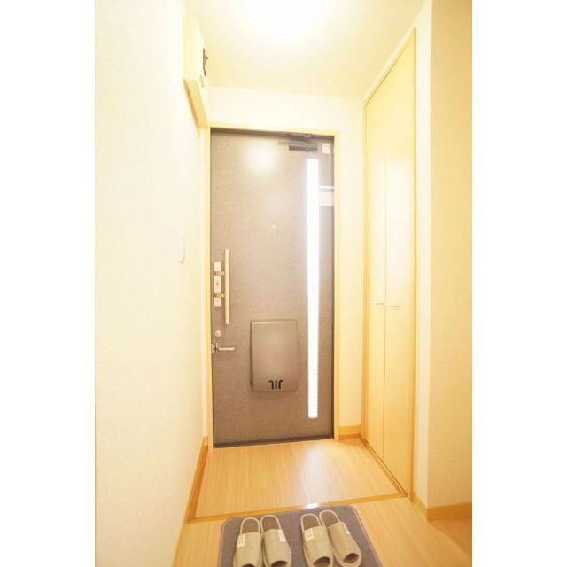 玄関　シューズボックスも広いです☆