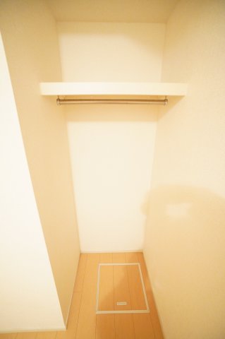 収納　※同物件・反転タイプの写真です。