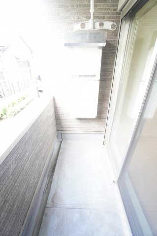 バルコニー　※同物件・反転タイプの写真です。