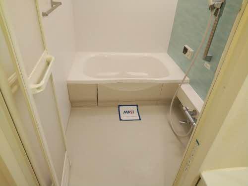 バス・シャワールーム　浴室乾燥機、追い焚き機能付きバス！