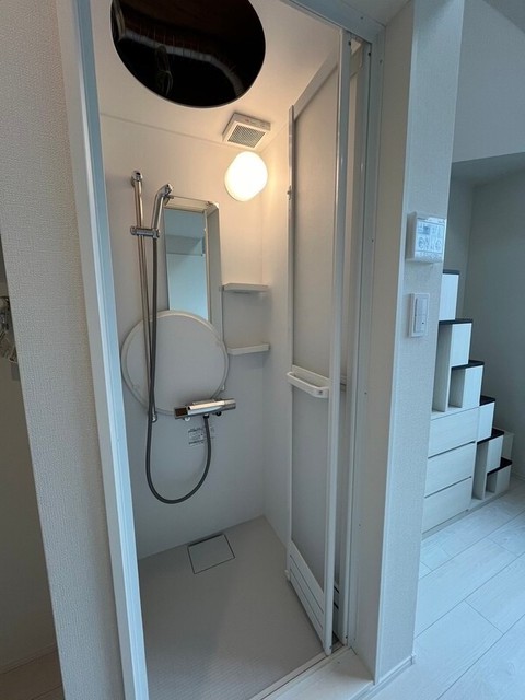 バス・シャワールーム　シャワールーム