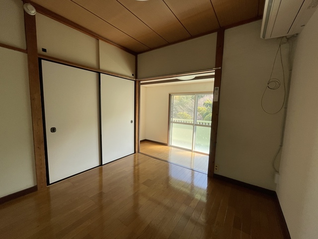 居室・リビング　明るい雰囲気で暮らしやすい！優しい質感の室内がオススメ☆