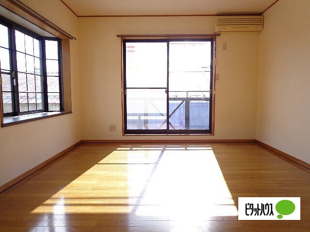 居室・リビング　２０１の写真