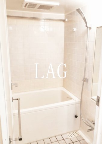 バス・シャワールーム　お風呂です。