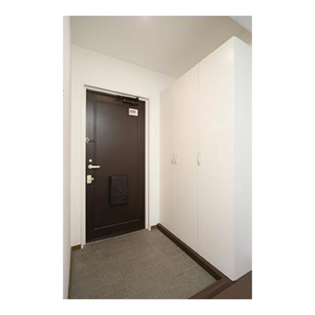 玄関　※写真は同タイプ住戸です。