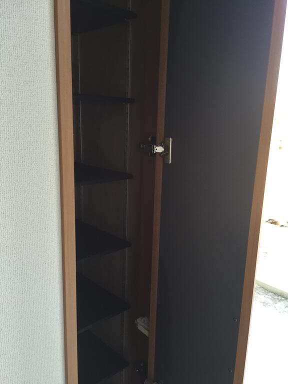 玄関　靴箱