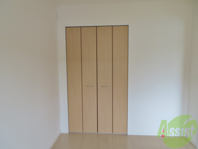 収納　６．９帖の洋室には、クローゼットが付いています。