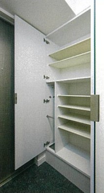 玄関　イメージパース