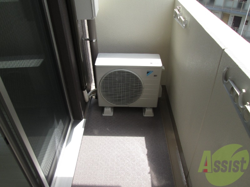 バルコニー　いたって普通のバルコニーです。