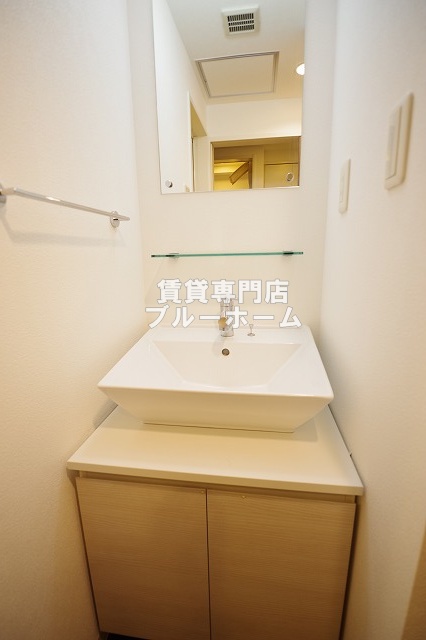 洗面設備　独立洗面台あります！