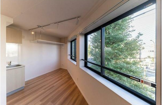 その他部屋・スペース　リビングを別角度から