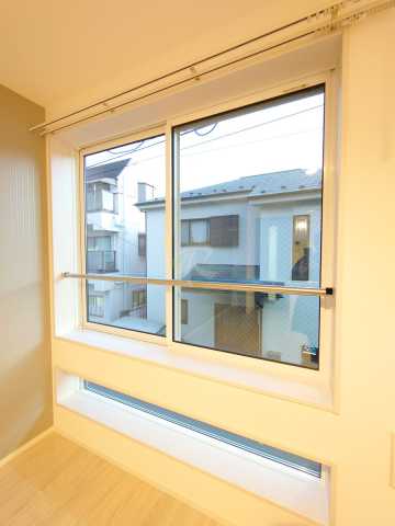 バルコニー　HE ROOM’S中野本町