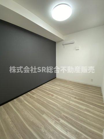 その他部屋・スペース　落ち着いて過ごせるお部屋なので、寝室にいかがでしょうか