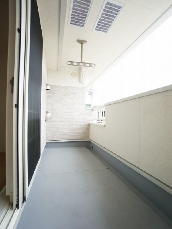 バルコニー　図面と現状に相違がある場合には現状を優先