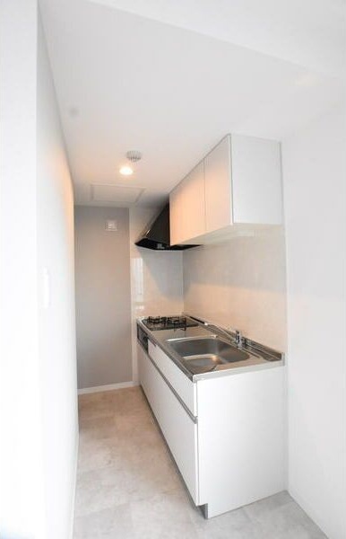 キッチン　嬉しいシステムキッチン付きです♪コンロを買わなくてもOK♪